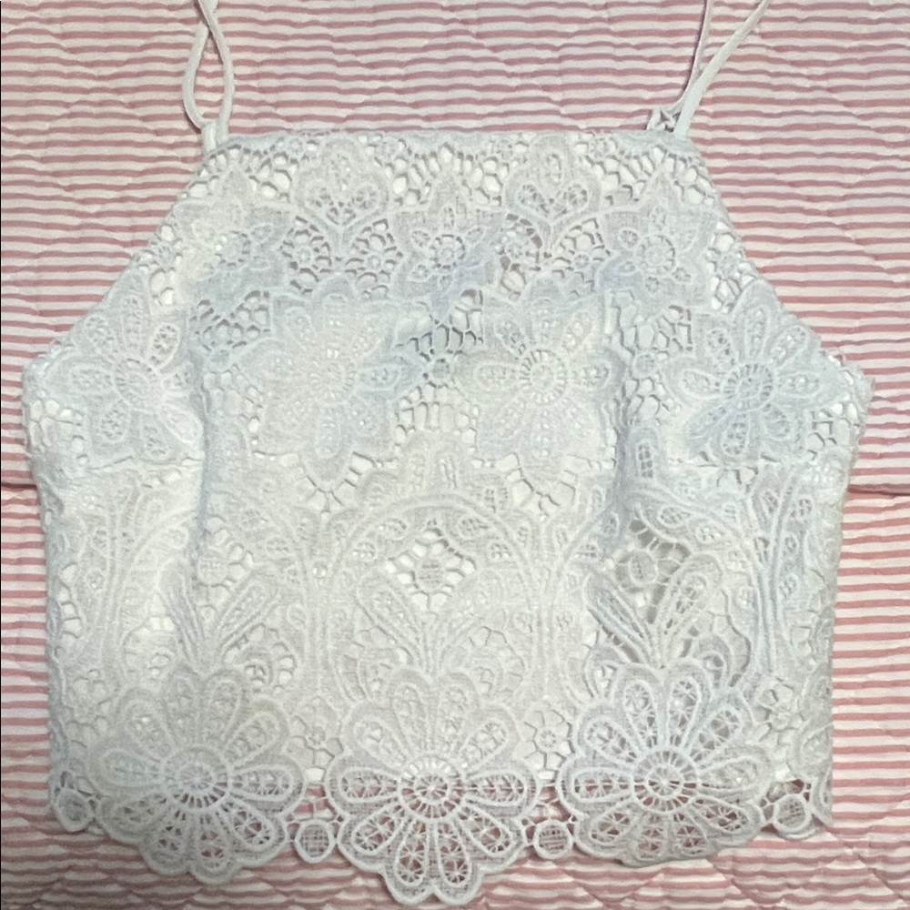 a&f White Lace Women’s Top